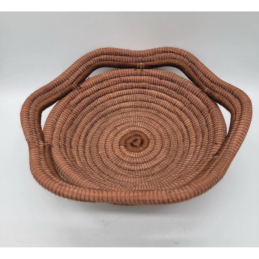 Handwoven Nicaragua Basket 16" Round Wavy Rim Handles Pro Arte 124010 Artisan